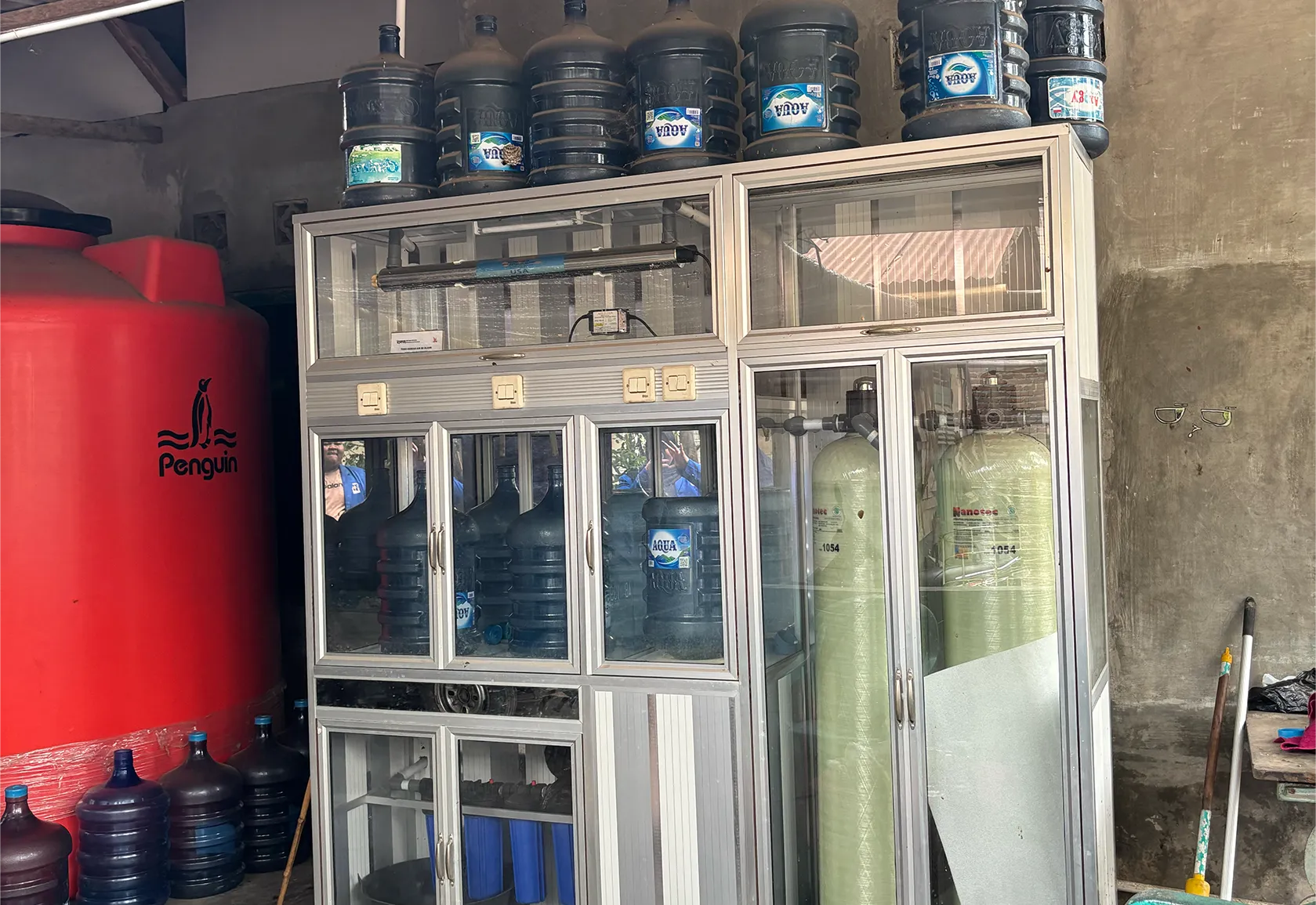 Toko Berkah Air Isi Ulang: Solusi Air Minum Bersih untuk Warga RT 2 Botokenceng